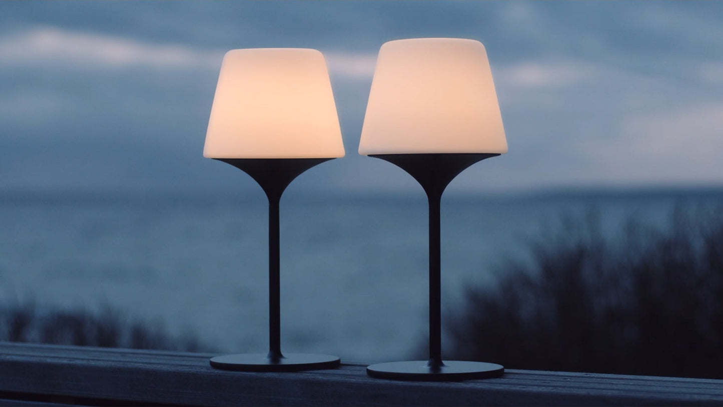 Ambience - Lamp Intelligent+ & Aalborg base - Inomhus/utomhus lampa med lampfot i glas och stål