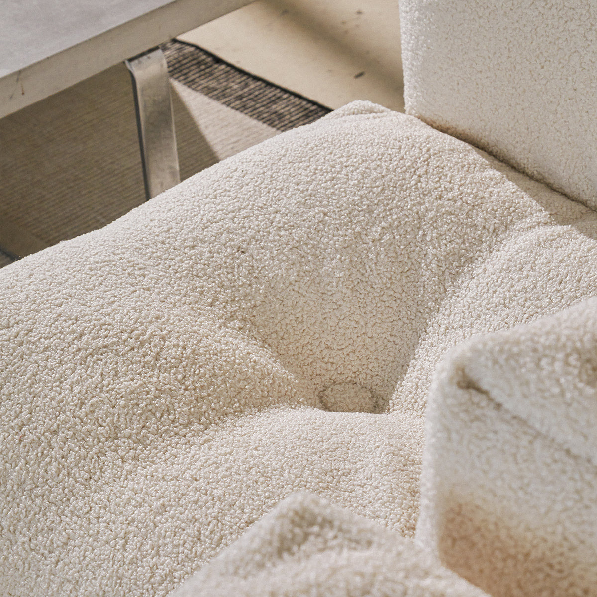 Soft Sofa Indoor - Pouf - En soffa med mjuk komfort och fast stöd