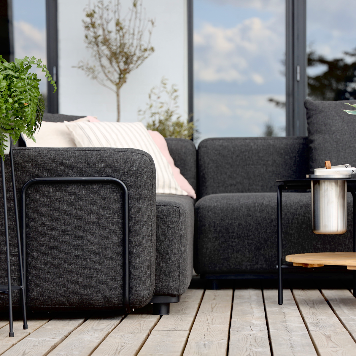 Cobana Lounge Sofa - Armrest