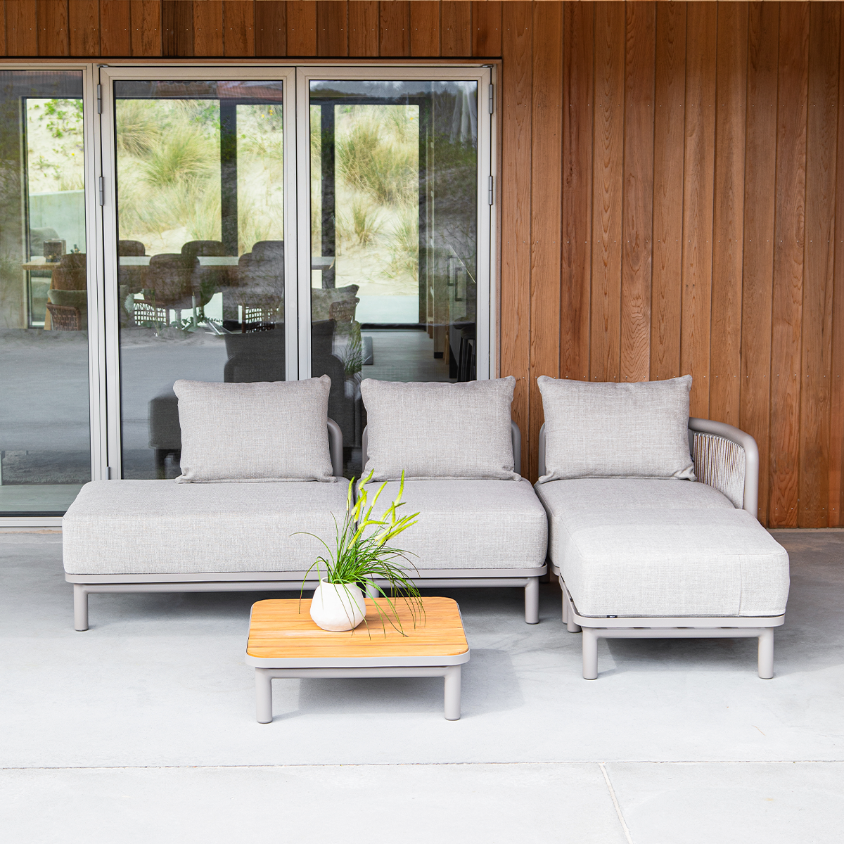 Kirra Lounge Sofa - Open end right