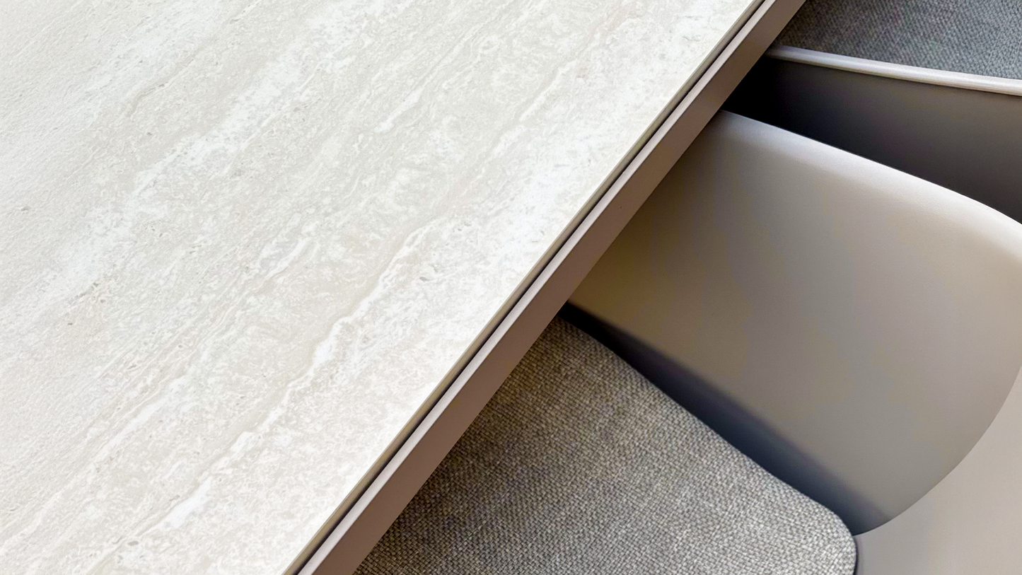 Kirra Dining Table 210x90 Ceramic - Utomhusmatbord för 6 personer i keramik och aluminium