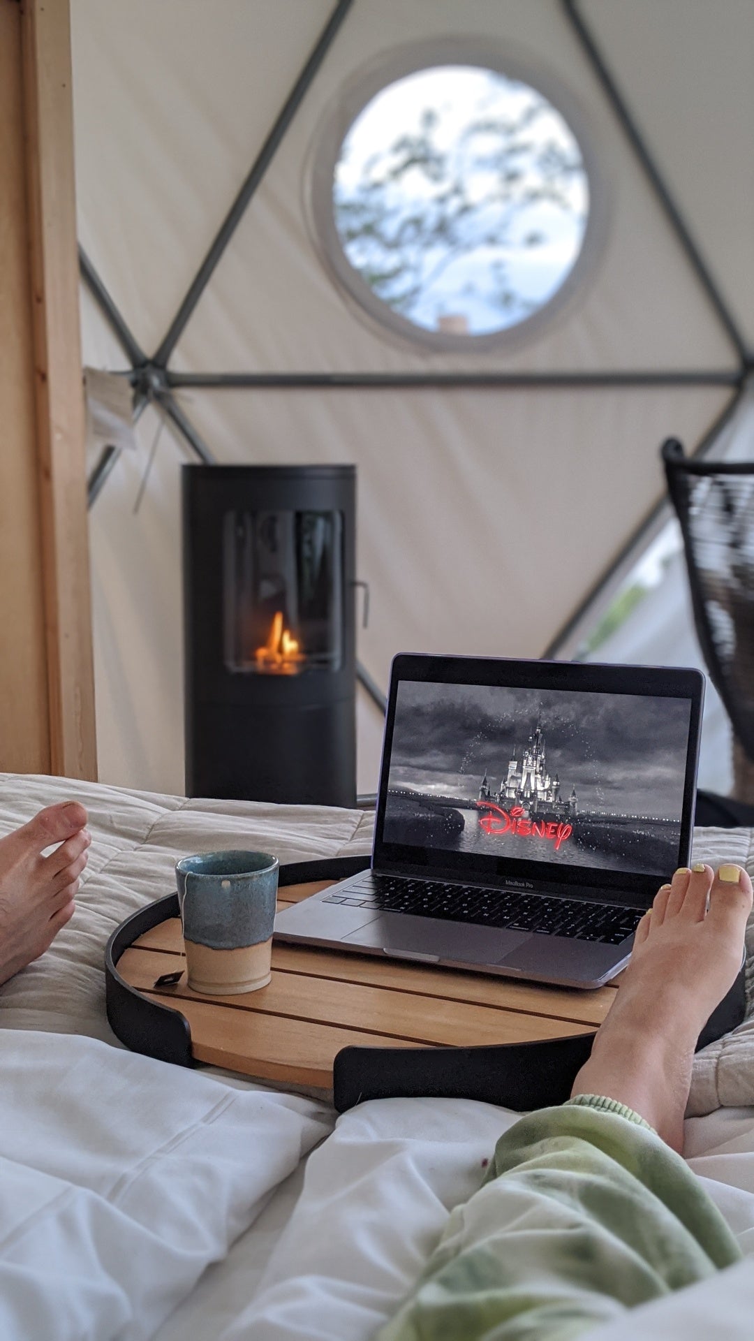 SACKit serveringsbricka i glampingtält hos Mariager Camping
