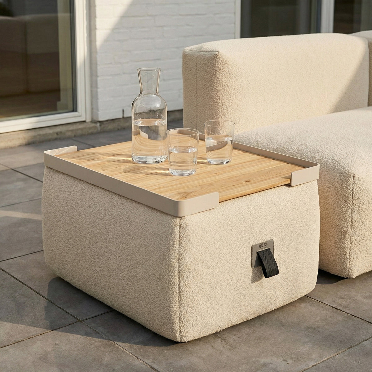 Patio Pouf Tray - Rektangulär serveringsbricka för inomhus- och utomhusbruk
