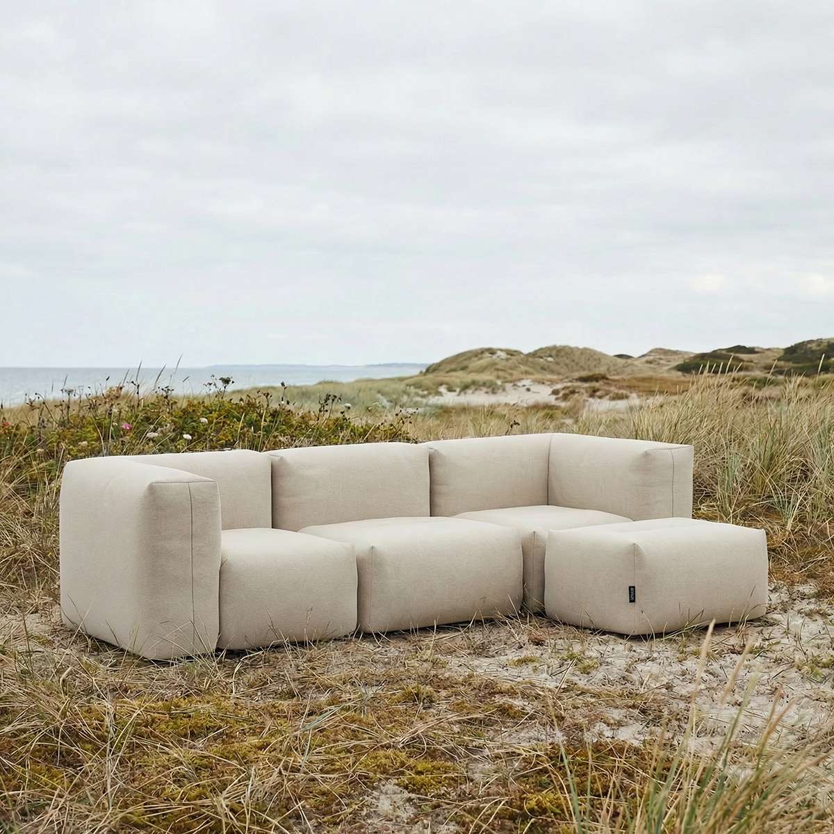 Soft Sofa Outdoor - 3 seater w/pouf