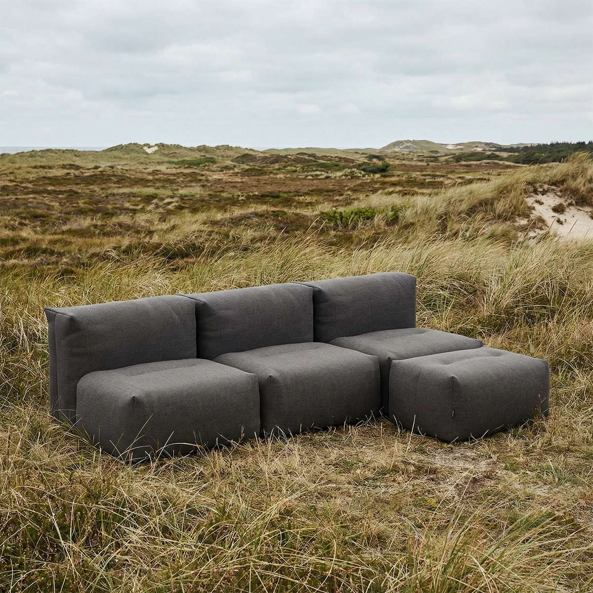 Soft Sofa Outdoor - 3 Seater open w/Pouf