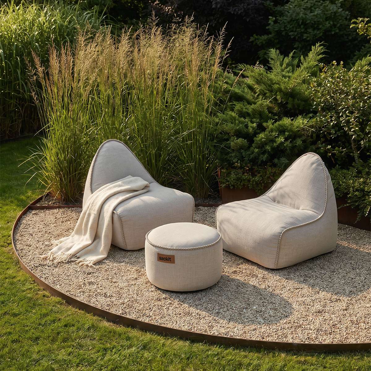 Cobana Lounge Chair i Kirra Sand – miljöbild