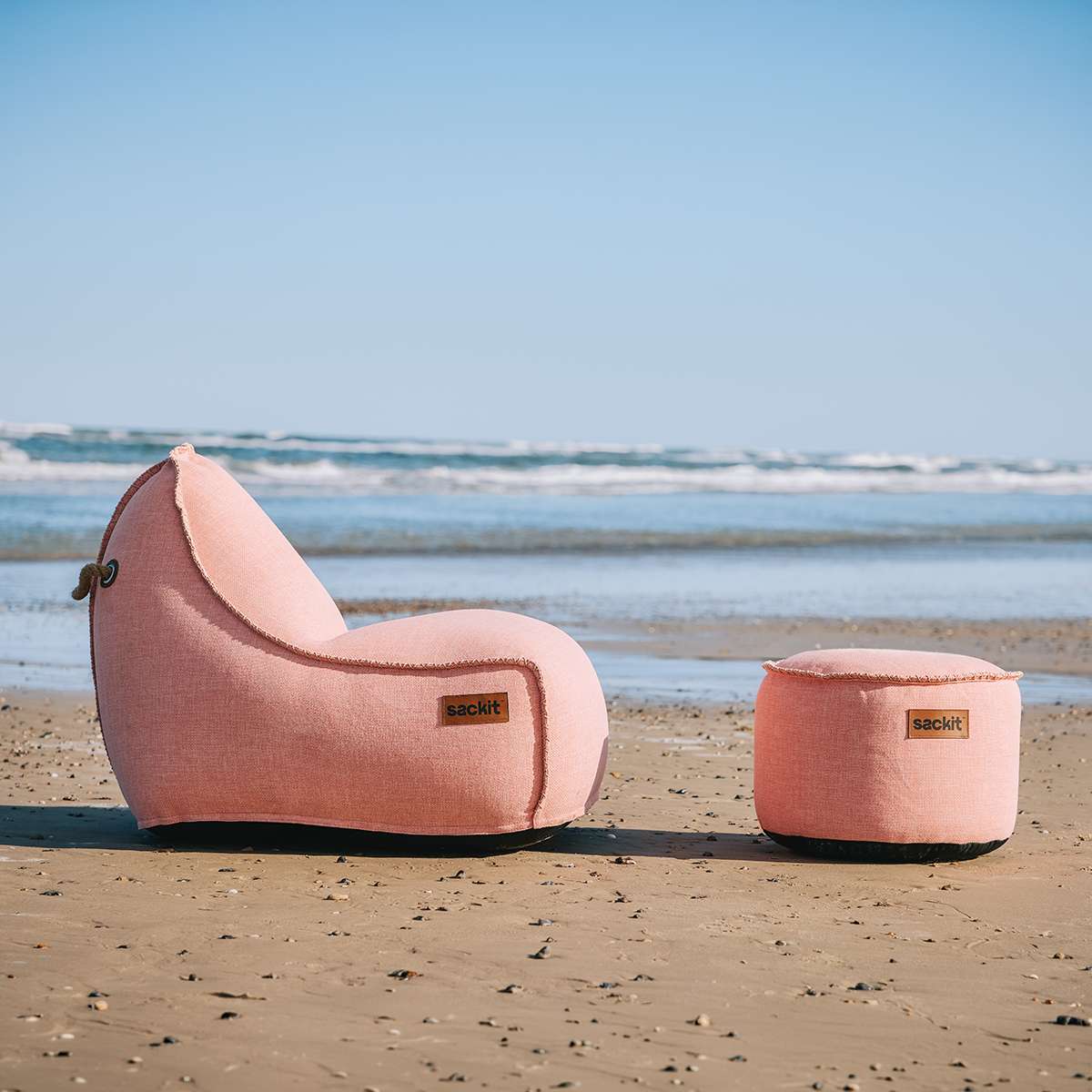 Cobana Lounge Chair i Kirra Rose – miljöbild