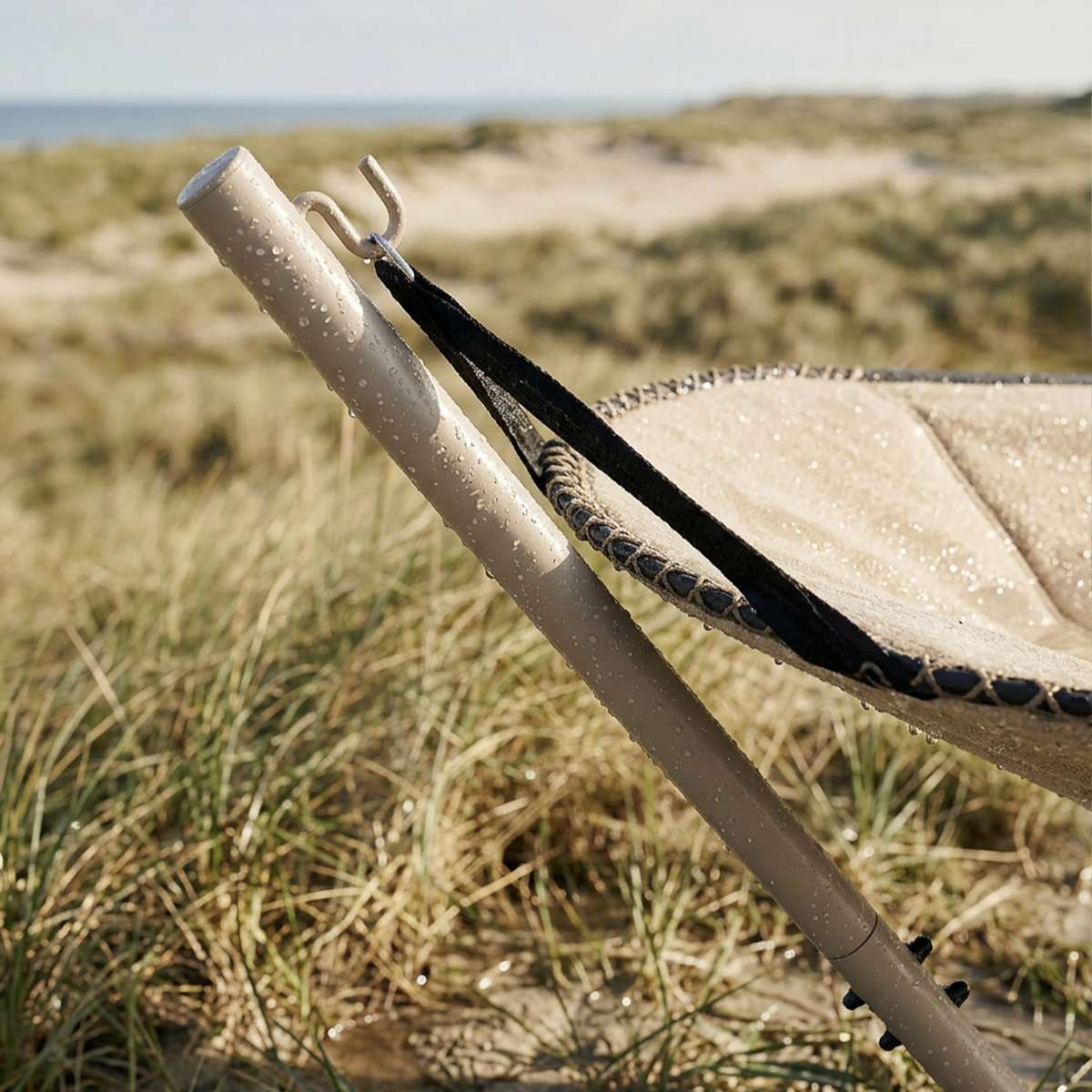 Cobana Hammock i Boucle Beige – miljöbild