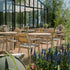 Kirra Cafe Table & 2 Kirra Patio Chair i Taupe – miljöbild