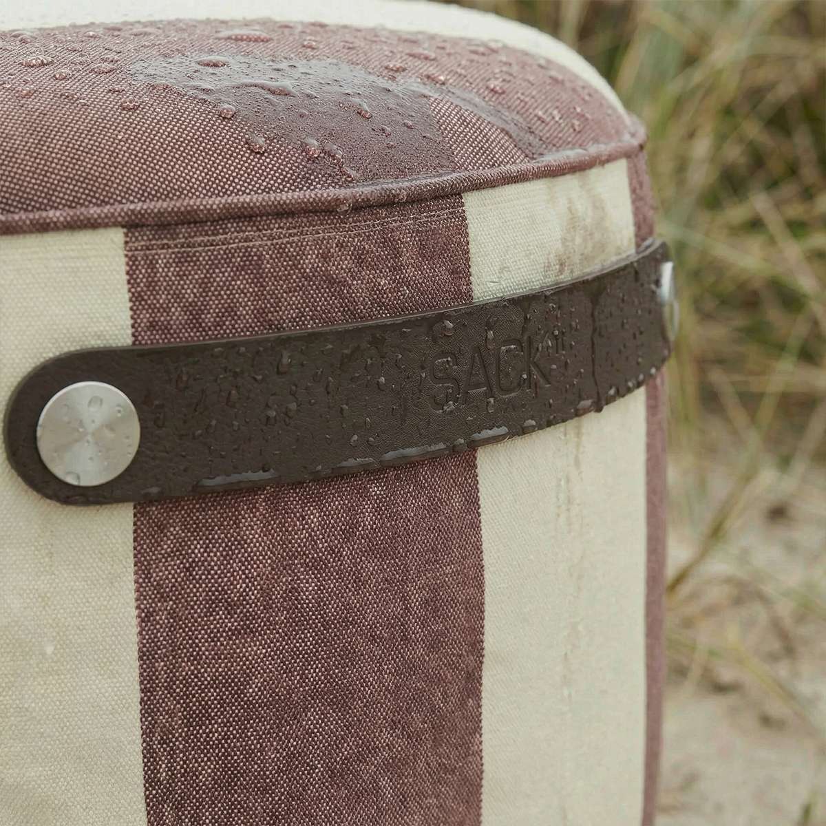 sackit Pouf Outdoor i Renesse Chestnut – miljöbild