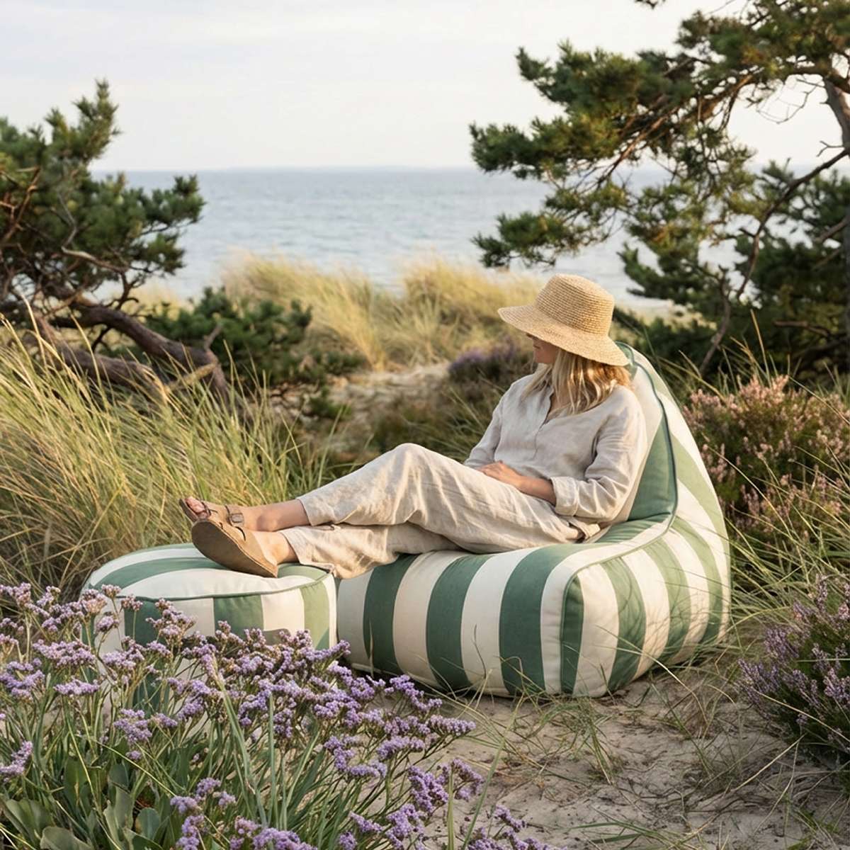 sackit Chair & Pouf Outdoor i Renesse Olive – miljöbild